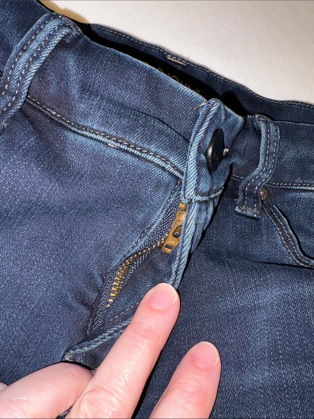 Dear John Metro jegging Jean stretchy skinny fit mid-rise dark wash Size 28